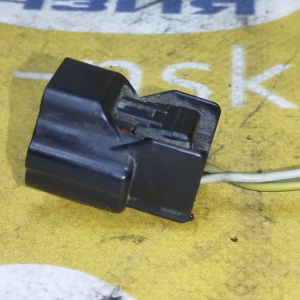 Разъём форсунки Nissan E02FB / PBTP Cefiro/R'nessa A32/N30/U30 VQ20/VQ25/VQ30/KA24-DE/SR18/SR20 2 конт. защёлка по центру