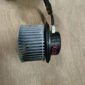 Моторчик печки Nissan M20 NV200