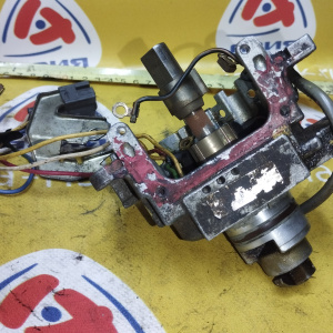 Корпус трамблера / Датчик коленвала TOYOTA 4A 5A 7A только 2 эл. магнита в нижней части ( 4+2 конт. трамблёр )