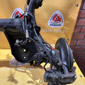 Балка Honda RU3 Vezel DISK Электроручник.ДЕФЕКТ ЛЕВОГО СУППОРТА (СО СТУПИЧНЫМИ УЗЛАМИ) R 42100T7AJ11