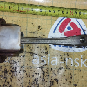 Поршень с шатуном Toyota 1ZR-FE Corolla ZRE151 диаметр 47/20 мм. длина 113 мм. 13201-39185 + 13101-37081