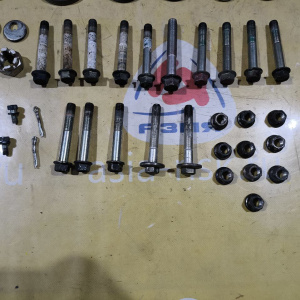 Болт подвески Mitsubishi Outlander CW5W R комплект REAR MN184101/MU000760