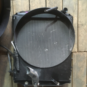 Радиатор охлаждения TOYOTA Dyna/Toyoace XZU306 S05D a/t