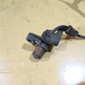 Датчик ABS Toyota Ipsum ACM26/ACM26W зад, лев 89546-44040