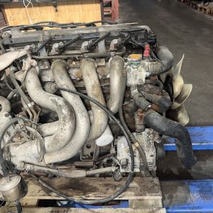 Двигатель Nissan KA24-DE-034621U 2WD Largo W30