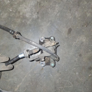 Суппорт NISSAN N15/B15/R11 зад, прав