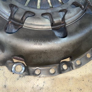 Корзина сцепления Ford CSDA Focus 2 CAP '2003 1.8L 5MT B5/IB5 LUK 122036110