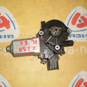 Мотор стеклоподъемника Mitsubishi Colt Z23A перед, лев 6 контактов (Дефект фишки)