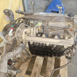 Двигатель Toyota 1AZ-FSE-5502716 форсунки зеленые( без компрессора) Voxy AZR60