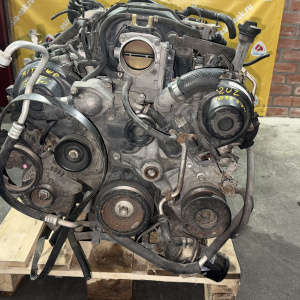 Двигатель Toyota 2UZ-FE-1035374 БЕЗ НАВЕСНОГО Hilux Surf UZN215 '2005- VVTI