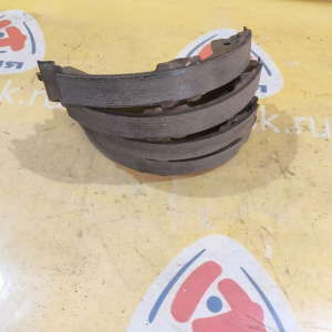 Колодки тормозные(ручника) Infiniti QX56 Z62/Y62 ОСТАТОК 80% R D4060-1LA6A