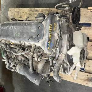 Двигатель Suzuki M13A-1003482 НЕ VVTI ,  2 КАТ Jimny JB43W