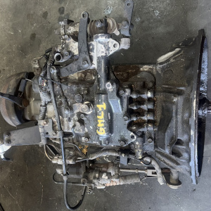 МКПП Isuzu 6HL1 2WD ВАЛ 10 ЗУБЬЕВ ,D37 Forward