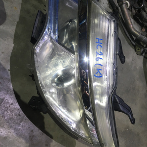 Фара Nissan 100-23682 лев Serena C26 '2013- галоген