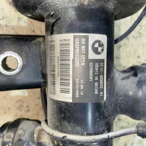 Стойка BMW F01 7-Series '2012 перед, прав 37116850222