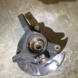 Ступица SUBARU GG2/GG3 Impreza перед, прав ABS голая