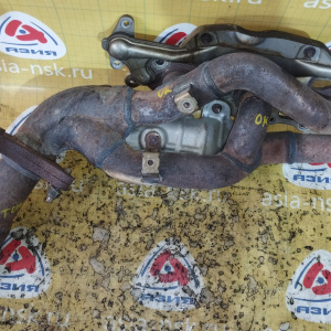 Коллектор выпускной Toyota 3UR Sequoia/Tundra USK65/USK56/USK51 2WD/4WD + фланец глушителя с отверстием под датчик R 17104-38010 / 17104-38011