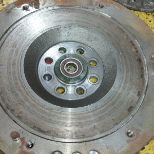 Маховик Suzuki M13A Jimny JB43W m/t 10 т.км + корзина 2210081A00 + диск 2240083050 ( с выемкой под диск )( диск 190 мм. ) 1262080A00