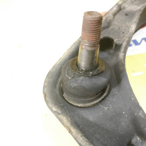 Рычаг Nissan/Infiniti JA60/Z62/TA60/Y62 Armada/Patrol#QX56/QX80 перед, лев в 54525-ZQ00A