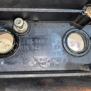 Крышка клапанная Opel LCH/Z22YH Zafira B A05 '2007 R 55560686