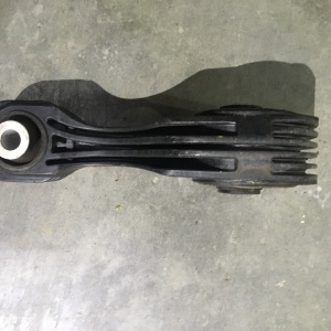 Подушка двигателя Honda LEB Vezel RU3 R в