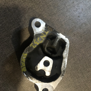 Подушка двигателя Nissan QR25 Teana TNJ32 4WD R 11360-JA60A