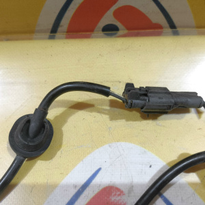 Датчик ABS Subaru Impreza/Legacy GC1/GC8/GF1/GF8/GFA/BC2/BCA/BCC/BG2/BGC перед, прав 26740AA001 '01.05.1993-31.07.1998