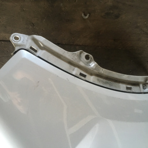 Клык бампера Honda Vezel RU3 зад, лев