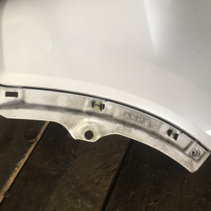 Клык бампера Honda Vezel RU3 зад, прав