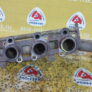 Коллектор выпускной Toyota 2UZ-FE Sequoia/Tundra UCK30UCK45 VVT-i  ДЕФЕКТ ТРЕЩИНЫ R 17104-50200