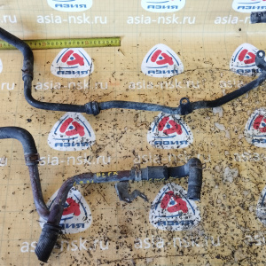 Трубка Mitsubishi 2922A239 + 2922A244 Outlander CW6W 6B31 4WD a/t крепится сверху и снизу на КПП ( на теплообменник кпп )