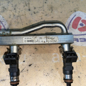 Форсунка Opel LLU/A16LET Astra J P10 '2013 4 шт. комплект с рампой 55355609