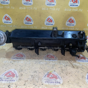 Коллектор впускной BMW M57N2/M57D30TU2/306D3 X5 E70 '2008 скол на креплении 11617790700