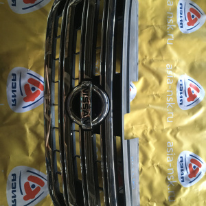 Решетка радиатора NISSAN Serena C26 дефект крепления 62310-3JY0A