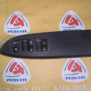 Пульт стеклоподъемника Mitsubishi Eclipse Cross GK1W перед, прав 8608A322