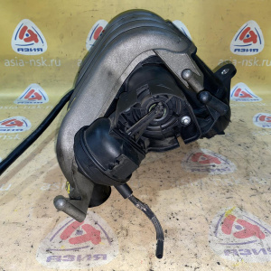 Коллектор впускной Volkswagen AXW/BLR/BLX/BVY Passat 1K1/1T1/B6/3C2 скол 06F133210K