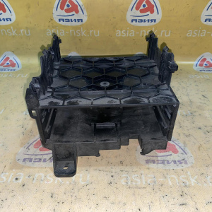 Кронштейн Audi A6 C7/4G2 '2014 В багажник зад, лев 4G0907324C