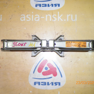 Домкрат Nissan Bluebird Y11/W11/Y34/M12/V35/B30/M35/F50/J31/J32 99550-AG000. 99550-AL500. 99550-AL56C. 99550-AR100. 99550-WD200 (X5). 950 кг.