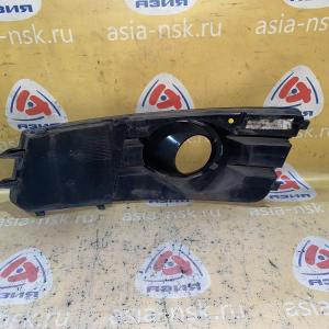 Накладка на бампер Audi A7 C7/4GA '2011 R 4G8807682A