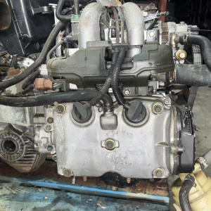 Двигатель Subaru EJ152-B141780 ЕГР  ДЕФЕКТ КЛАПАННОЙ КРЫШКИ И КОРОМЫСЛА Impreza GG3-005561 '2000-