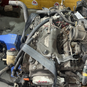 Двигатель Honda D16A-9026775 БЕЗ  ТРАМБЛЕРА И КОМПРЕССОРА КОНДЕРА HR-V GH3-