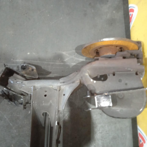 Балка Renault KW Kangoo '2014 ABS в сборе (суппорта, диски) R 555113267R