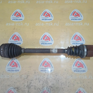 Привод Renault KW Kangoo K4M835 перед, лев 1.6L акпп (дефект резьбы и пыльника внутр.) '2014 8200647065