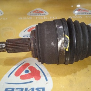 Привод Renault KW Kangoo K4M835 перед, прав 1.6L акпп (дефект пыльника наружн.) '2014 8200647066