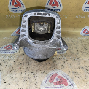 Подушка двигателя Audi CYRB A4 B9/8W5 '2016 2.0L TFSI 4WD DSG-7 перед, прав 8W0199372AB