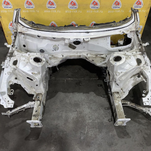 Лонжерон Audi A4 B9/8W5 '2016 Правый руль, передняя часть авто LS9R (без боковых креплений)