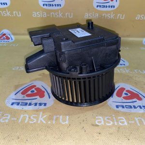 Моторчик печки Audi B9/8W5 A4 '2016 Правый руль 4M2820021