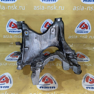 Кронштейн опоры двигателя Audi A4 B9/8W5 '2016 перед, прав 8W0399296E
