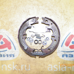 Колодки тормозные Toyota Mark II/Chaser/Cresta GX90/LX90/SX90/JZX90/JZX93/GX100/LX100/SX100/JZX100/GS151/JZS151 стоячного тормаза с пружинками. зад, лев 46