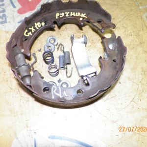 Колодки тормозные Toyota Mark II/Chaser/Cresta GX90/LX90/SX90/JZX90/JZX93/GX100/LX100/SX100/JZX100/GS151/JZS151 стоячного тормаза с пружинками. зад, лев 46